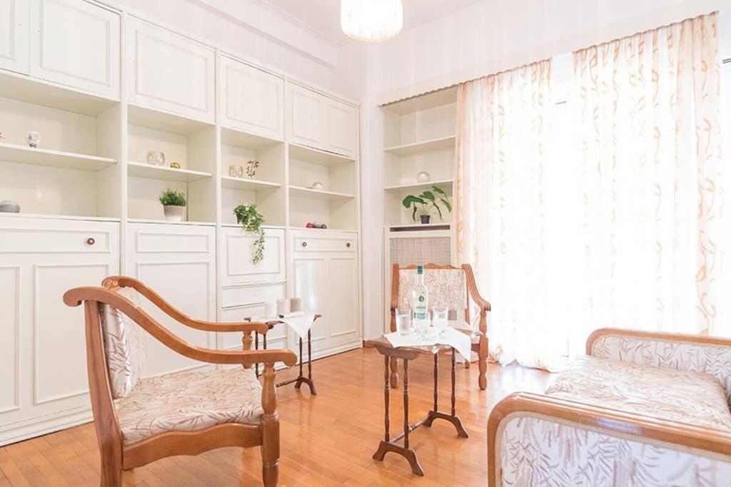 Spacious And Luxurious Apartment In Athens Center Екстер'єр фото